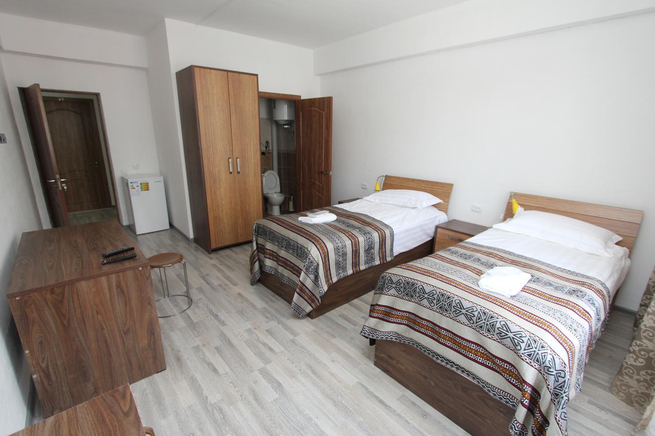 Lal Hotel Khorog 외부 사진